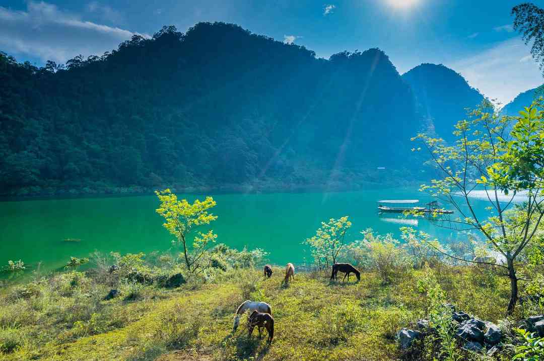 Nên du lịch Ba Bể vào thời gian nào?