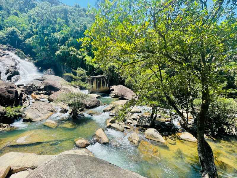 Thác nước và rừng núi, nét đẹp hoang sơ của Tánh Linh