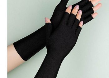 Tại sao nên sử dụng bao tay để chống nắng khi đi ngoài trời?