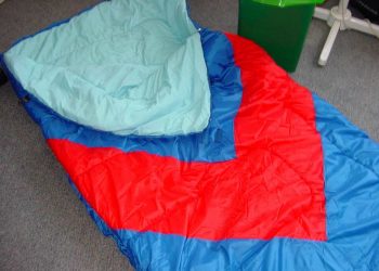 Bạn có thể sử dụng túi ngủ trong phòng làm việc