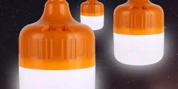 Bóng đèn tích điện là gì?