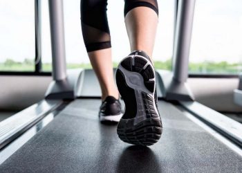 Giày chạy bộ gồm những loại nào? Lợi ích của dày chạy?