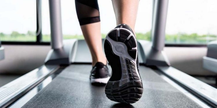 Giày chạy bộ gồm những loại nào? Lợi ích của dày chạy?